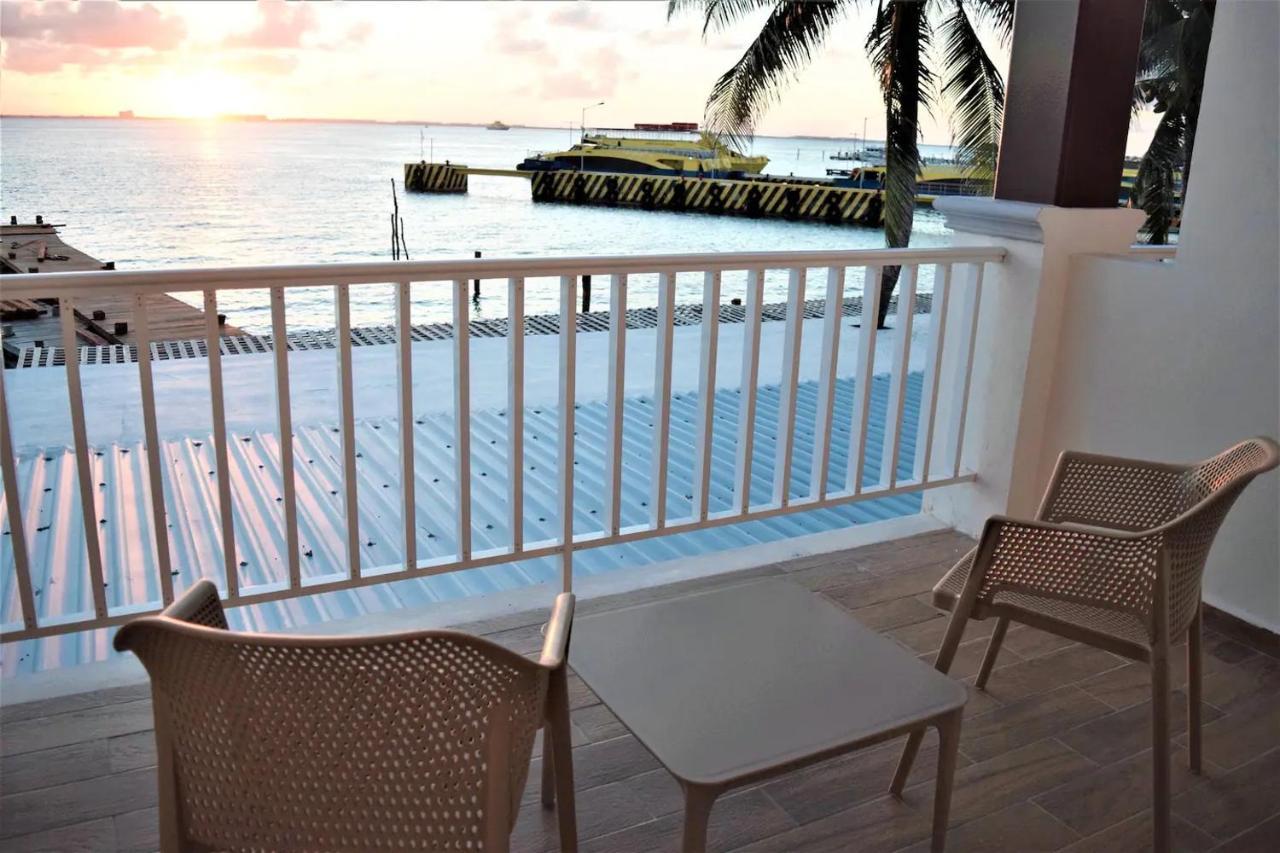 איסלה מוחרס Bartolome Oceanfront Suites מראה חיצוני תמונה
