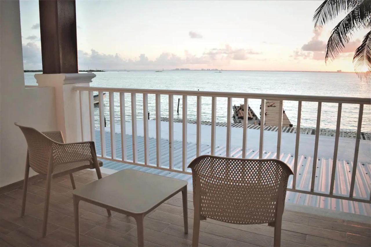 איסלה מוחרס Bartolome Oceanfront Suites מראה חיצוני תמונה